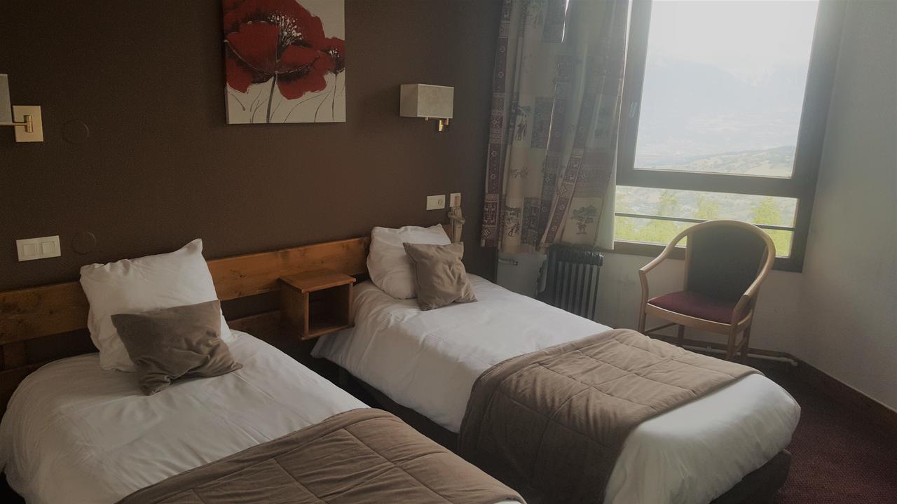 לז אור Hotel L'Escale Blanche מראה חיצוני תמונה